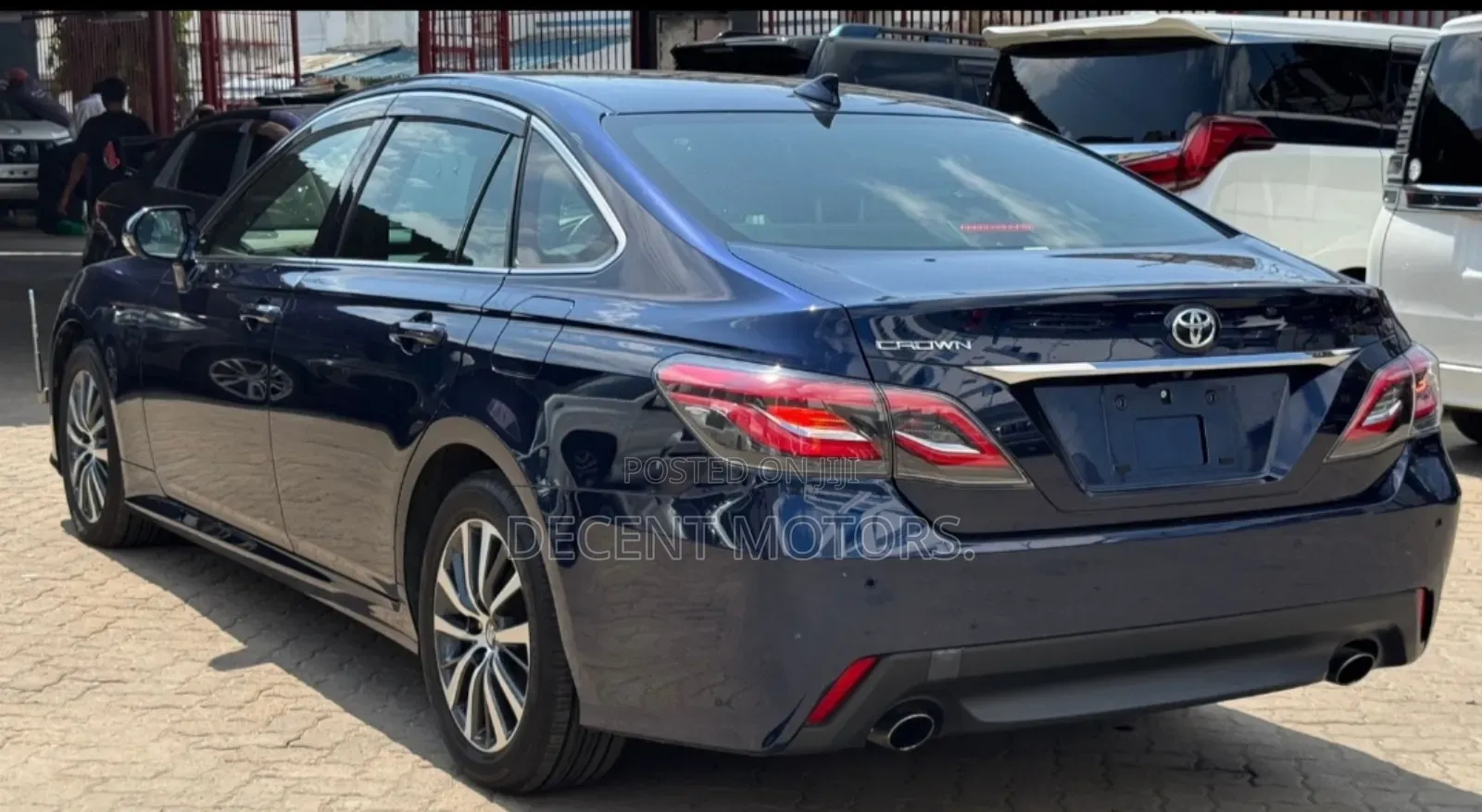 Toyota Crown 2019 Blue