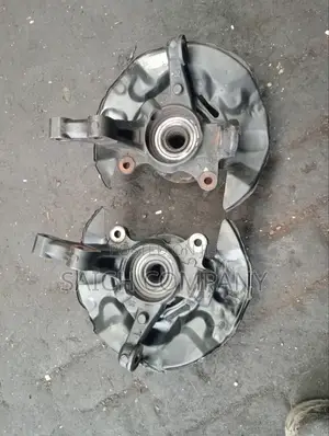 Toyota Nze/Fielder Front Wheel Hubs