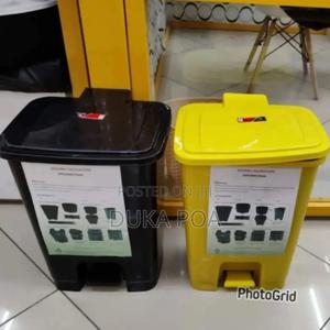 Pedal Bin 30 Litres Pedal Bin - thumbnail 2