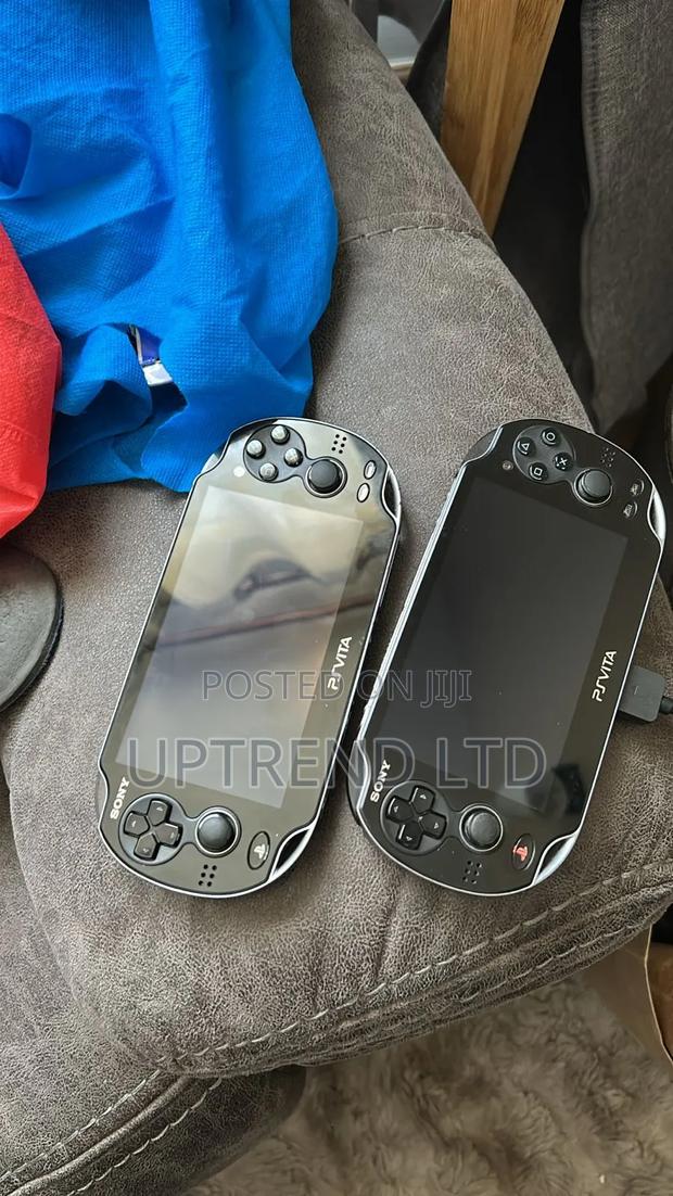 Clean Ps Vita Chipped With 10 Plus Games
