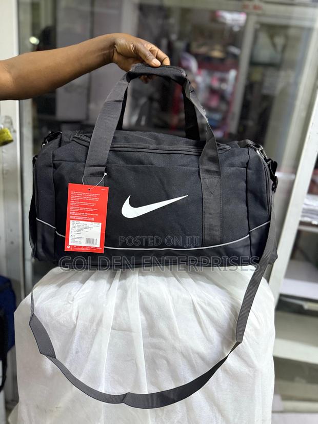 Nike Multipurpose Gym/Travel Bag With Shoe Compartment
