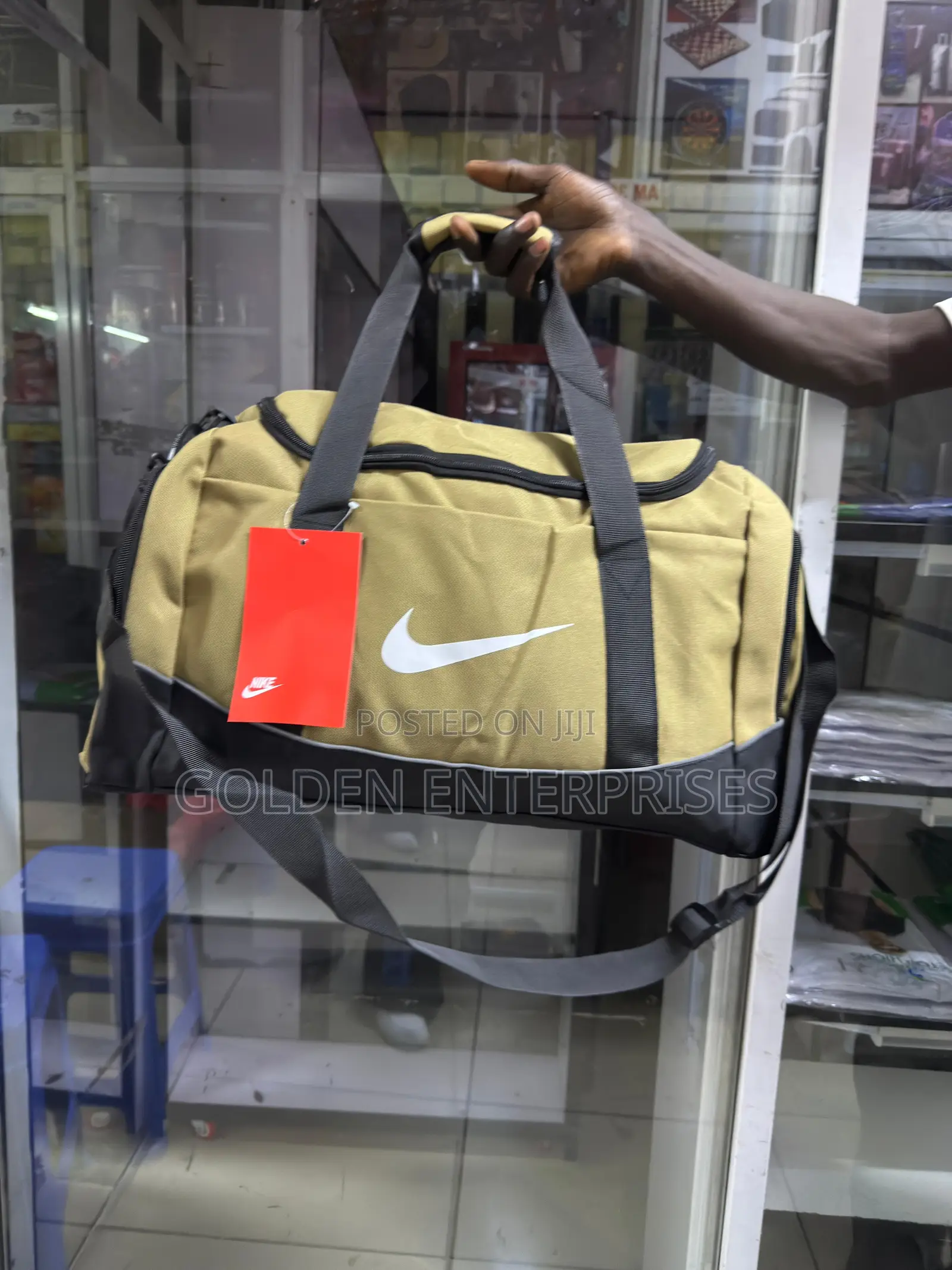 Nike Multipurpose Gym/Duffle/Travel Bag