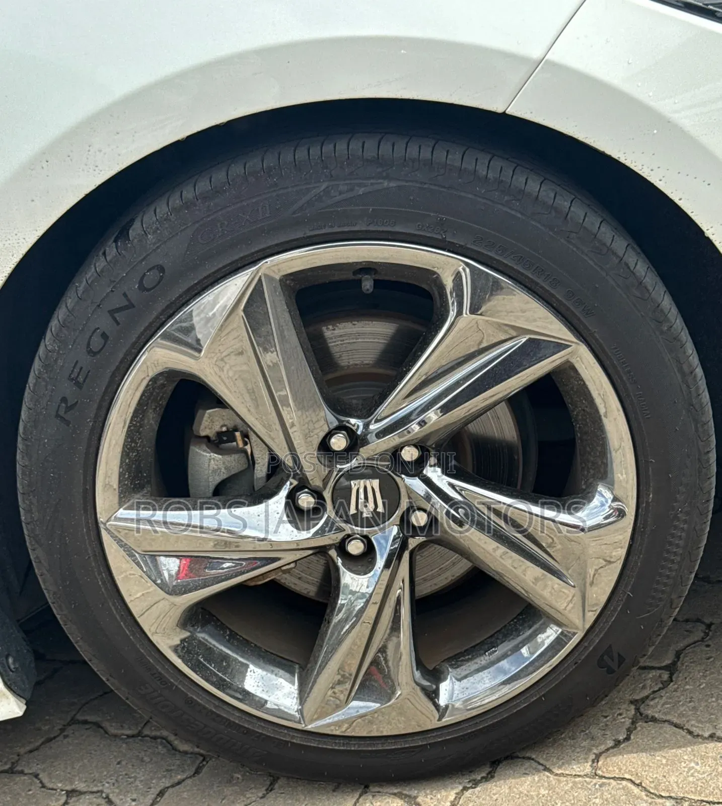 Toyota Crown 2019 White
