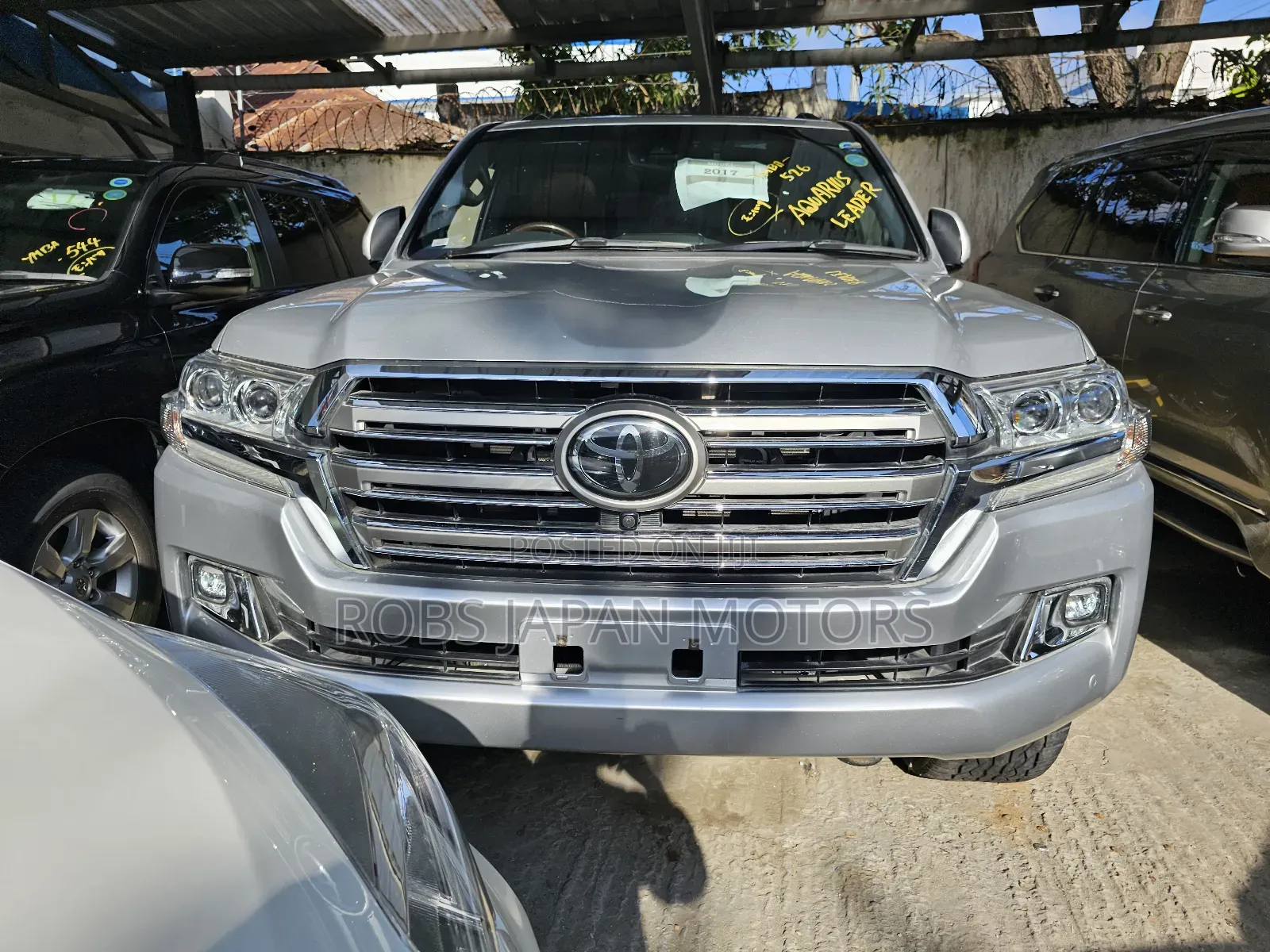 Toyota Land Cruiser 4.6 V8 ZX 2017 Gray