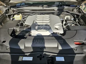 Lexus LX 570 AWD 2018 Gold