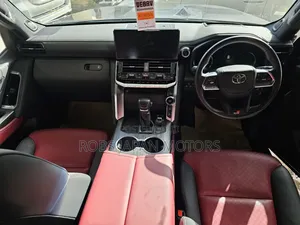 Toyota Land Cruiser 3.3 Diesel 4WD 2022 Silver