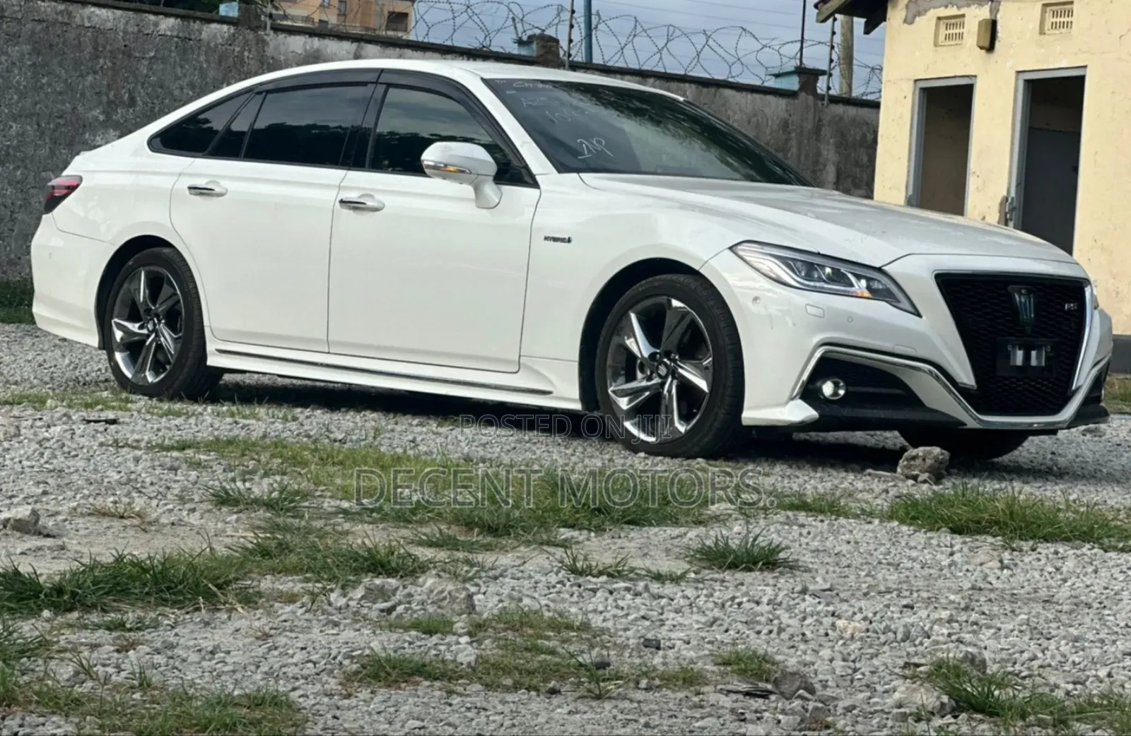 Toyota Crown 2019 White