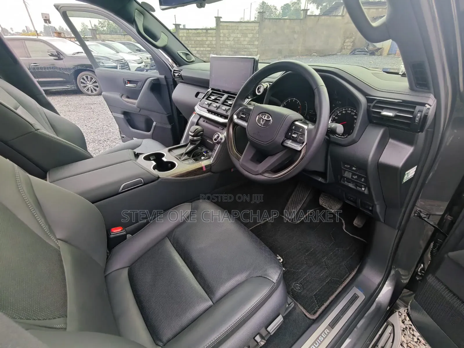 Toyota Land Cruiser LC300 2023 Silver