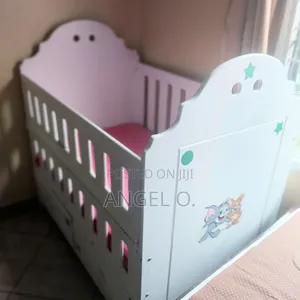 Big Baby Cot,2 Baby Basins, Mosquito Net,Matress,Nursing Pillow