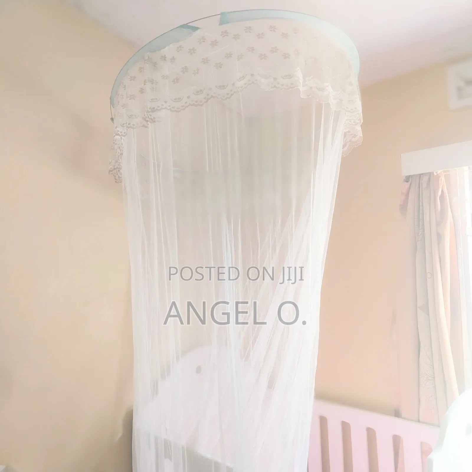 Big Baby Cot,2 Baby Basins, Mosquito Net,Matress,Nursing Pillow