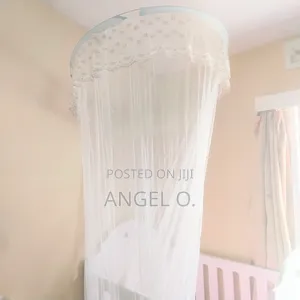 Big Baby Cot,2 Baby Basins, Mosquito Net,Matress,Nursing Pillow