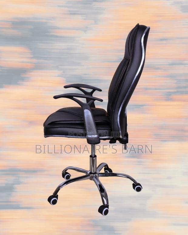 Executive Leather Office Chair | Executive Headrest Support - main view
