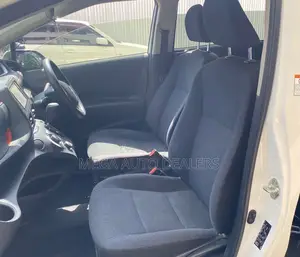 Toyota Sienta 2018 White