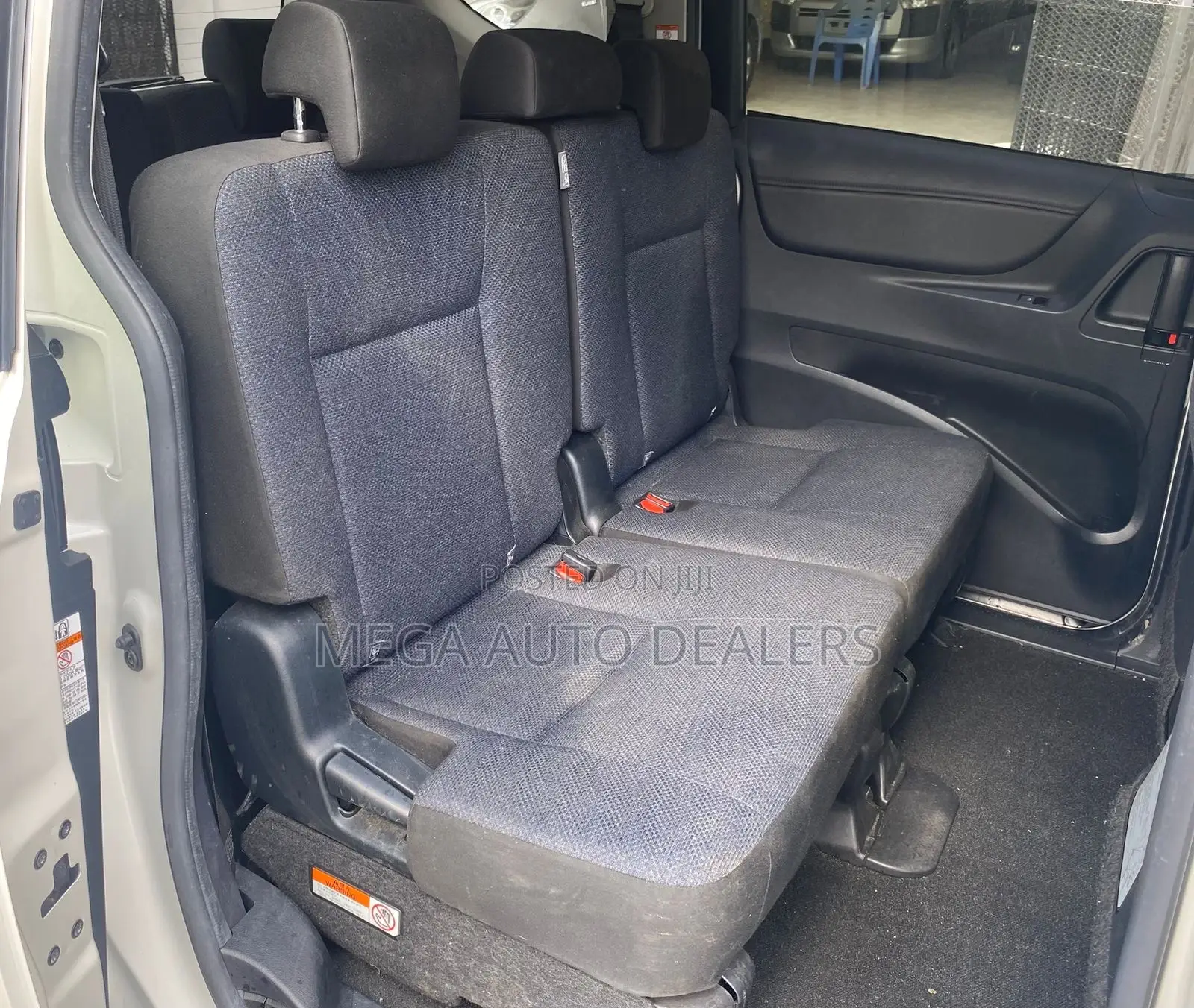 Toyota Sienta 2018 White