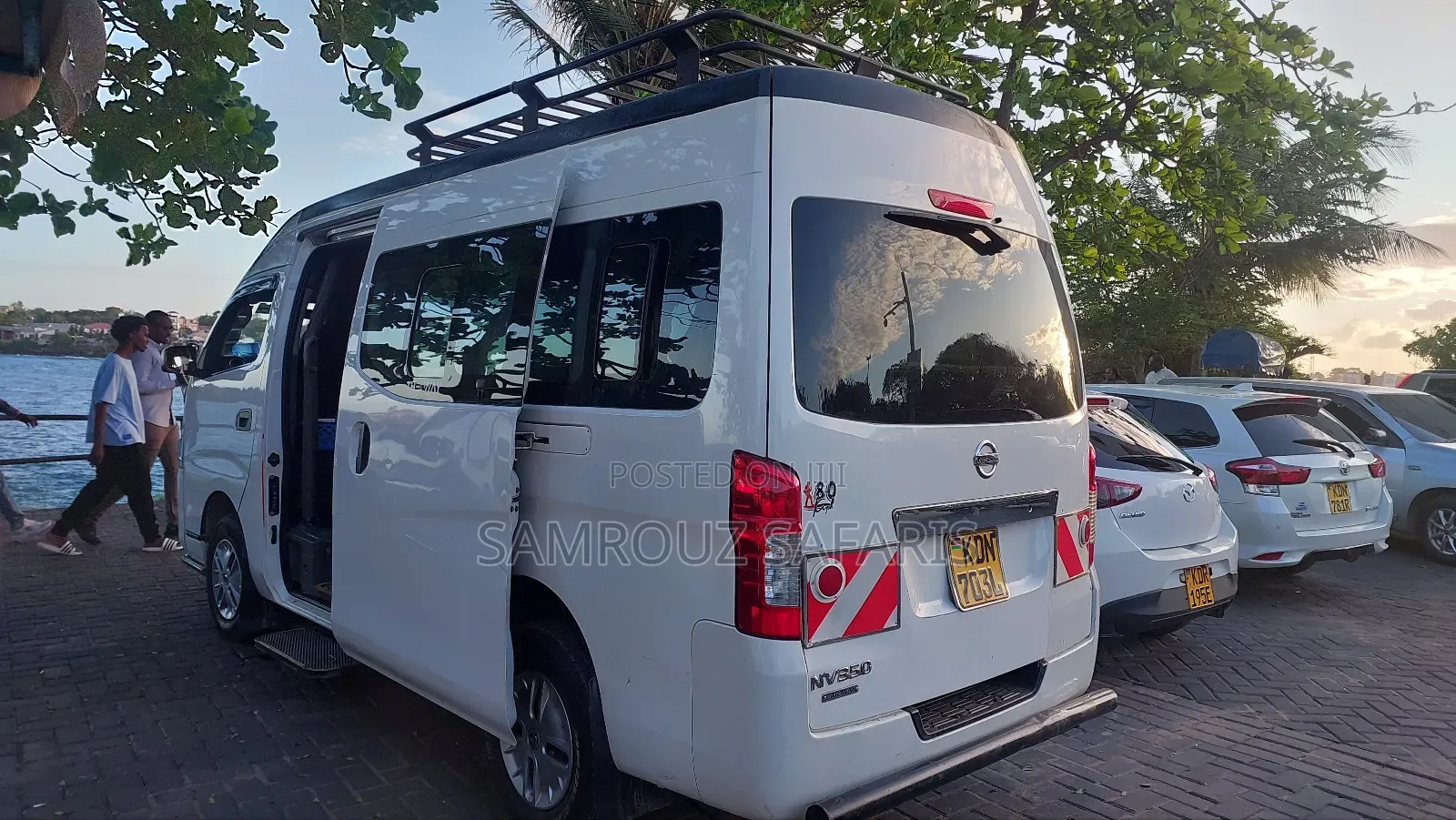 10 Seater Luxury Van for Hire
