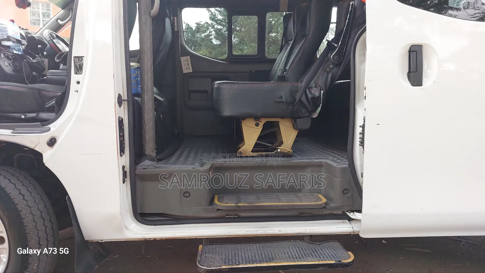 10 Seater Luxury Van for Hire