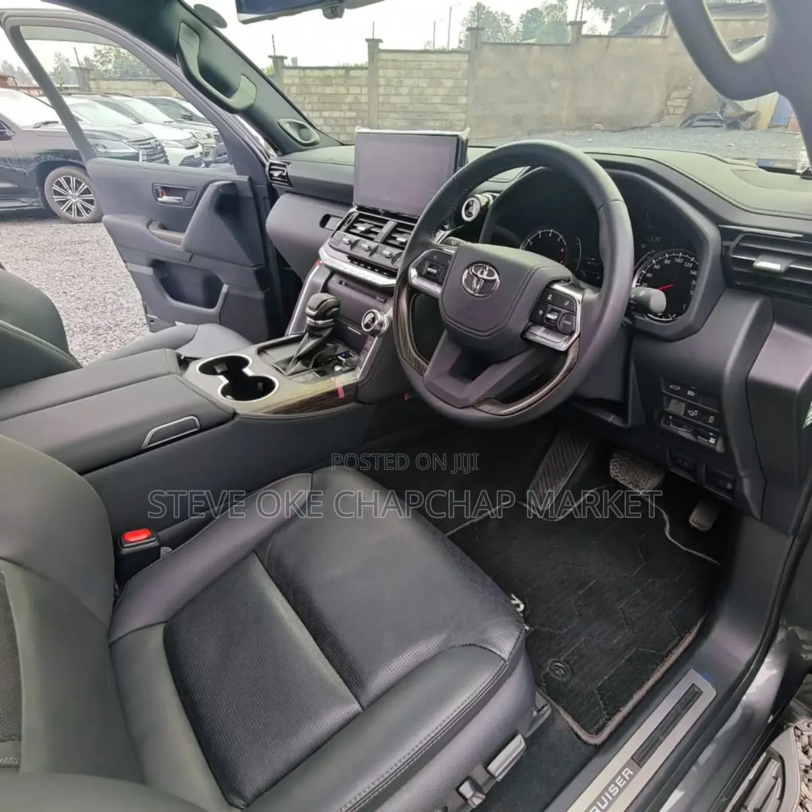 Toyota Land Cruiser LC300 2023 Silver