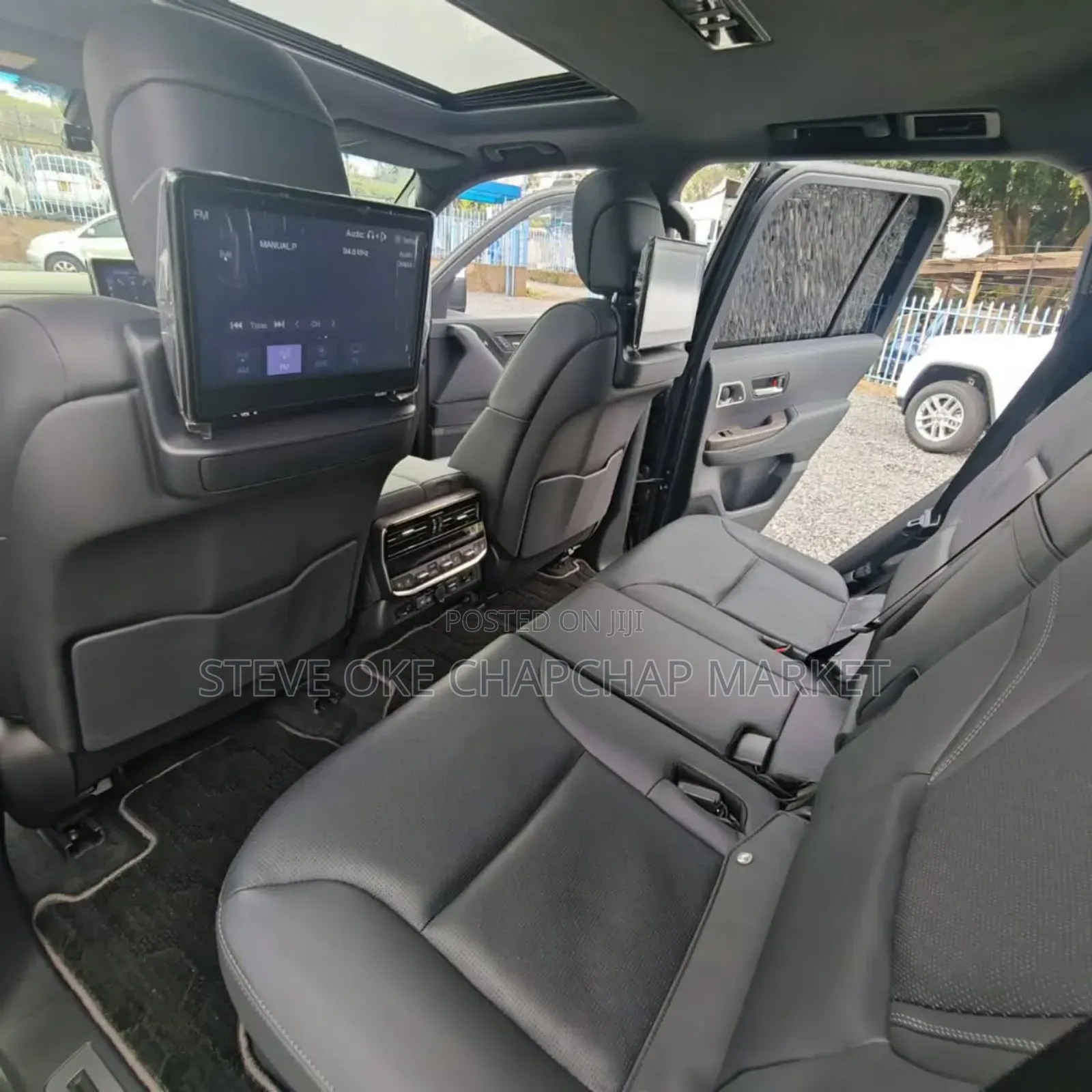 Toyota Land Cruiser LC300 2023 Silver