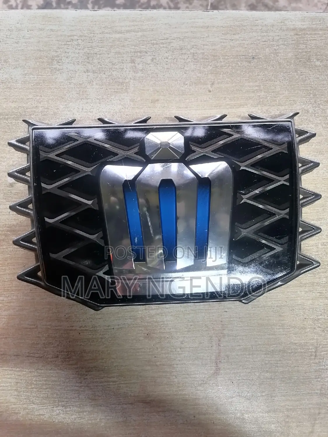 Grill Logo for Toyota Crown