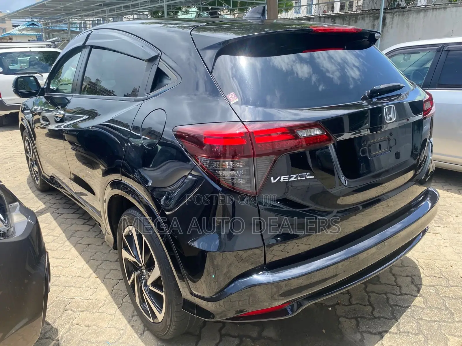 Honda Vezel 2018 Black