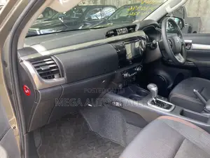Toyota Hilux 2020