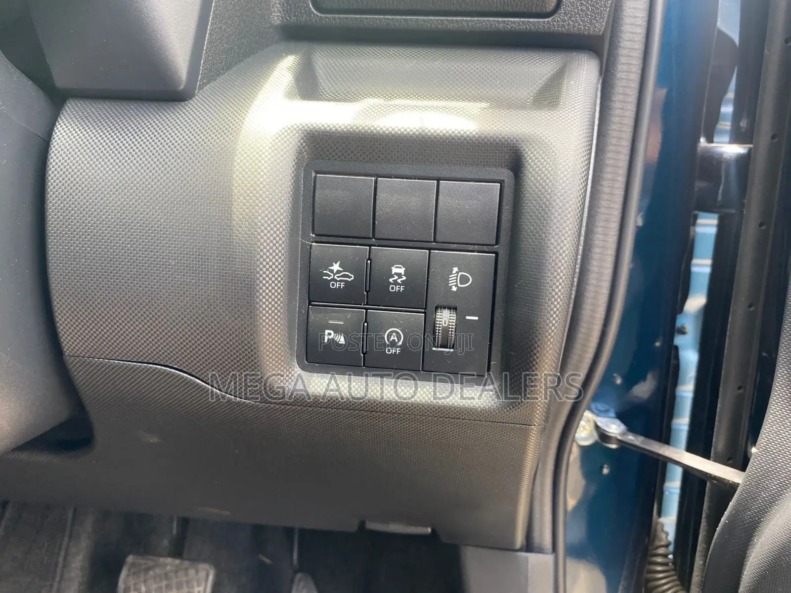 Toyota Raize 2019 Blue
