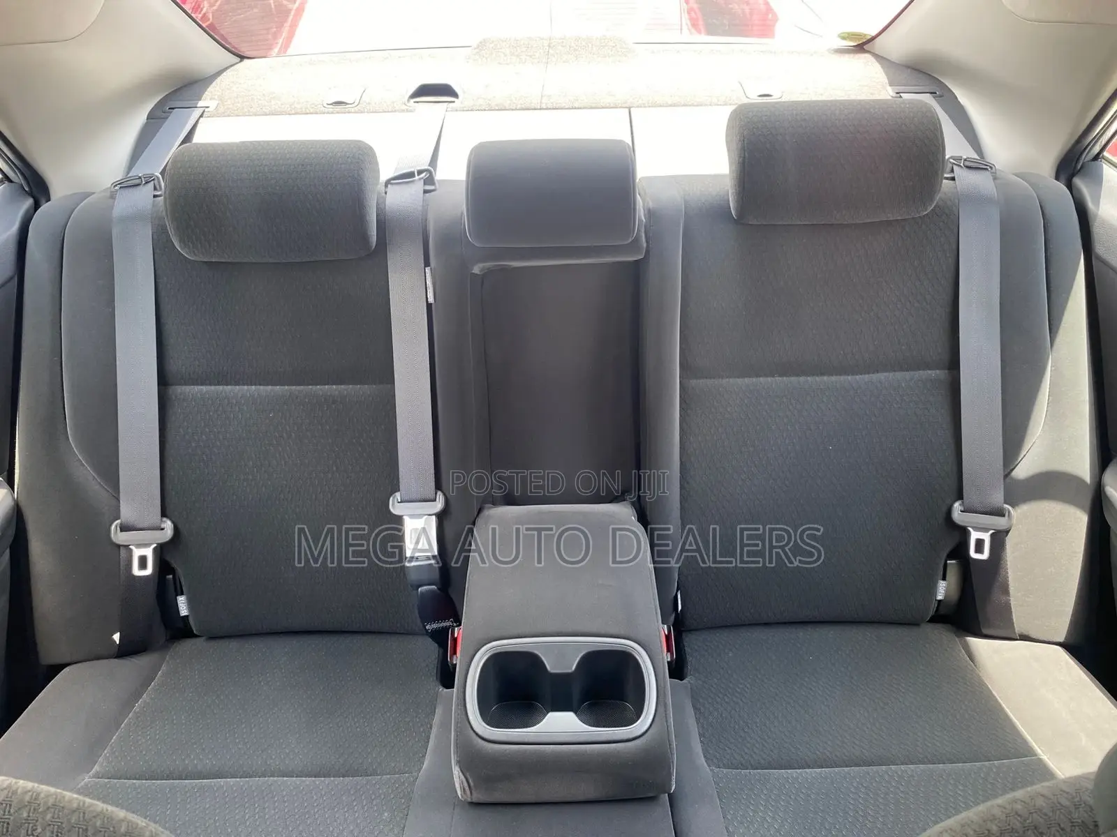 Toyota Premio 2018 Silver