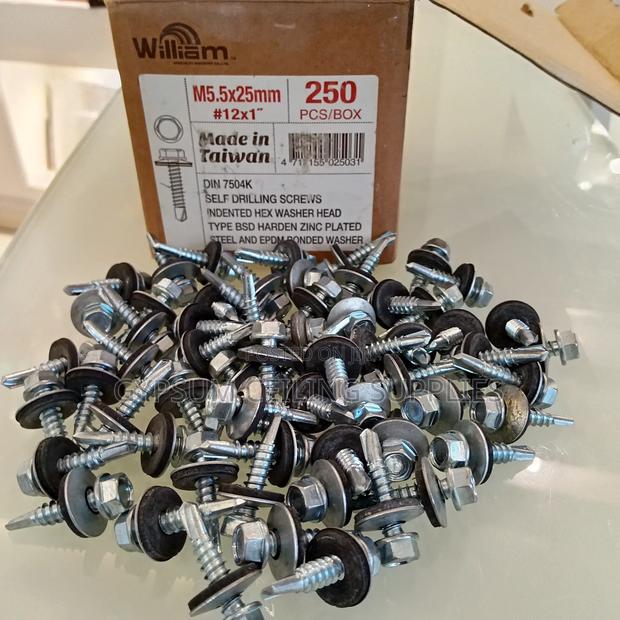 Self Drilling Roofing Screws - thumbnail 2