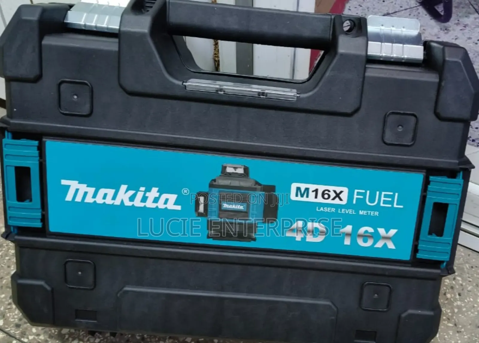 Makita Laser Level With Stand