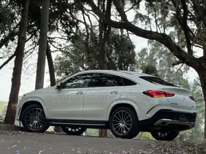 Mercedes-Benz GLE-Class GLE 400d 4MATIC 2020 White