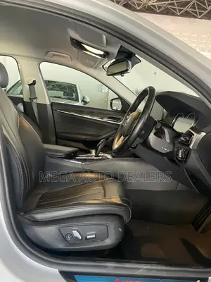 BMW 528i 2018 White