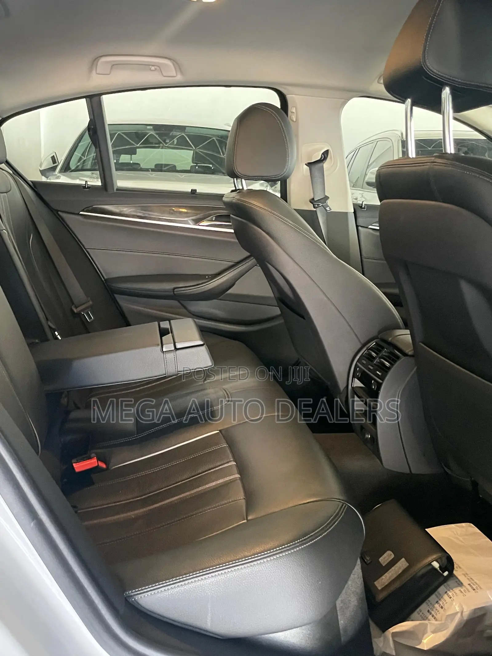 BMW 528i 2018 White