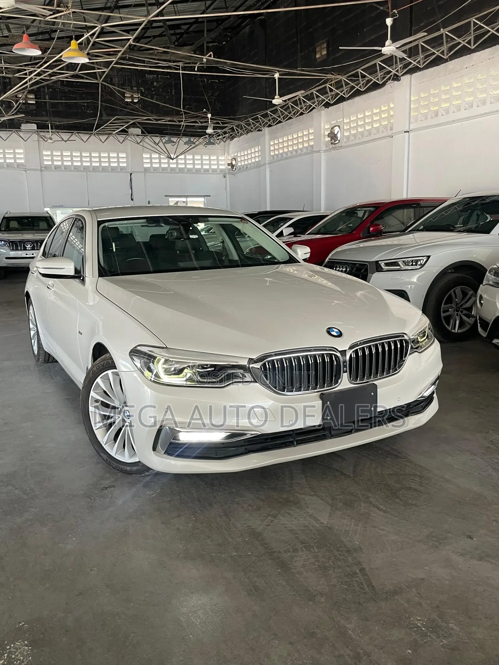 BMW 528i 2018 White