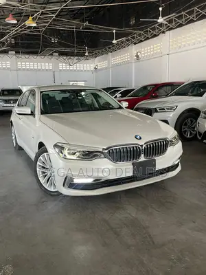 BMW 528i 2018 White