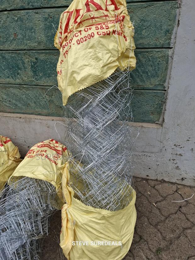 Galvanised Chainlink Wire Mesh 16g,4ft - main view