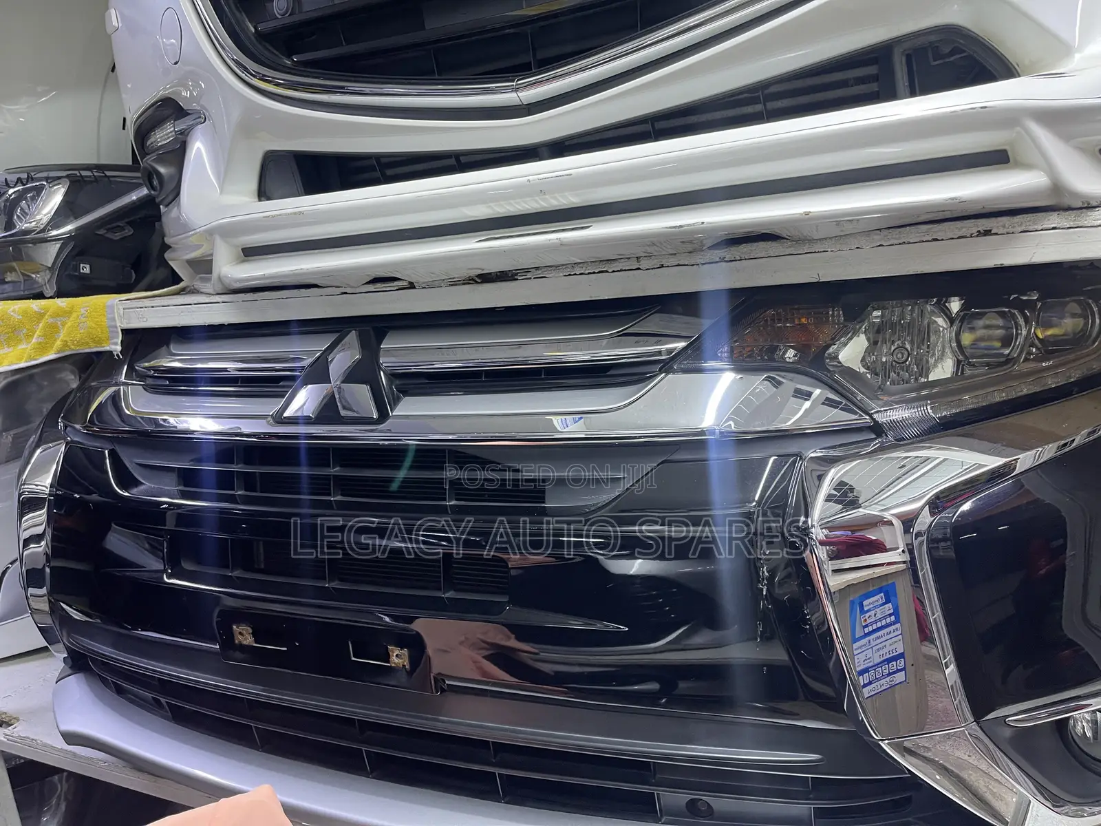 Mitsubishi Outlander 2017 Nosecut