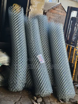 Galvanized Chainlinks 50×50