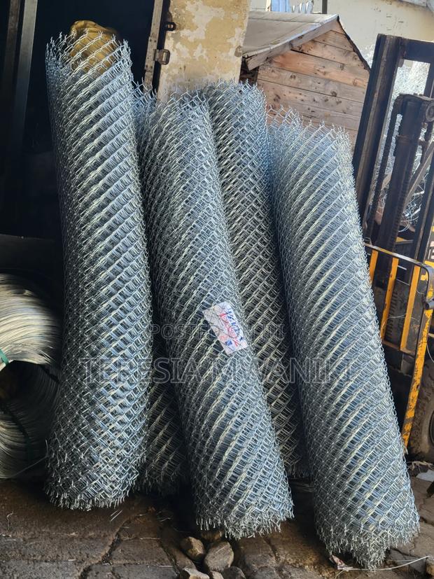 Galvanized Chainlinks 50×50 - main view
