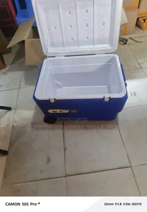 Premier 100l Extra Large Capacity Cooler Box With Wheels