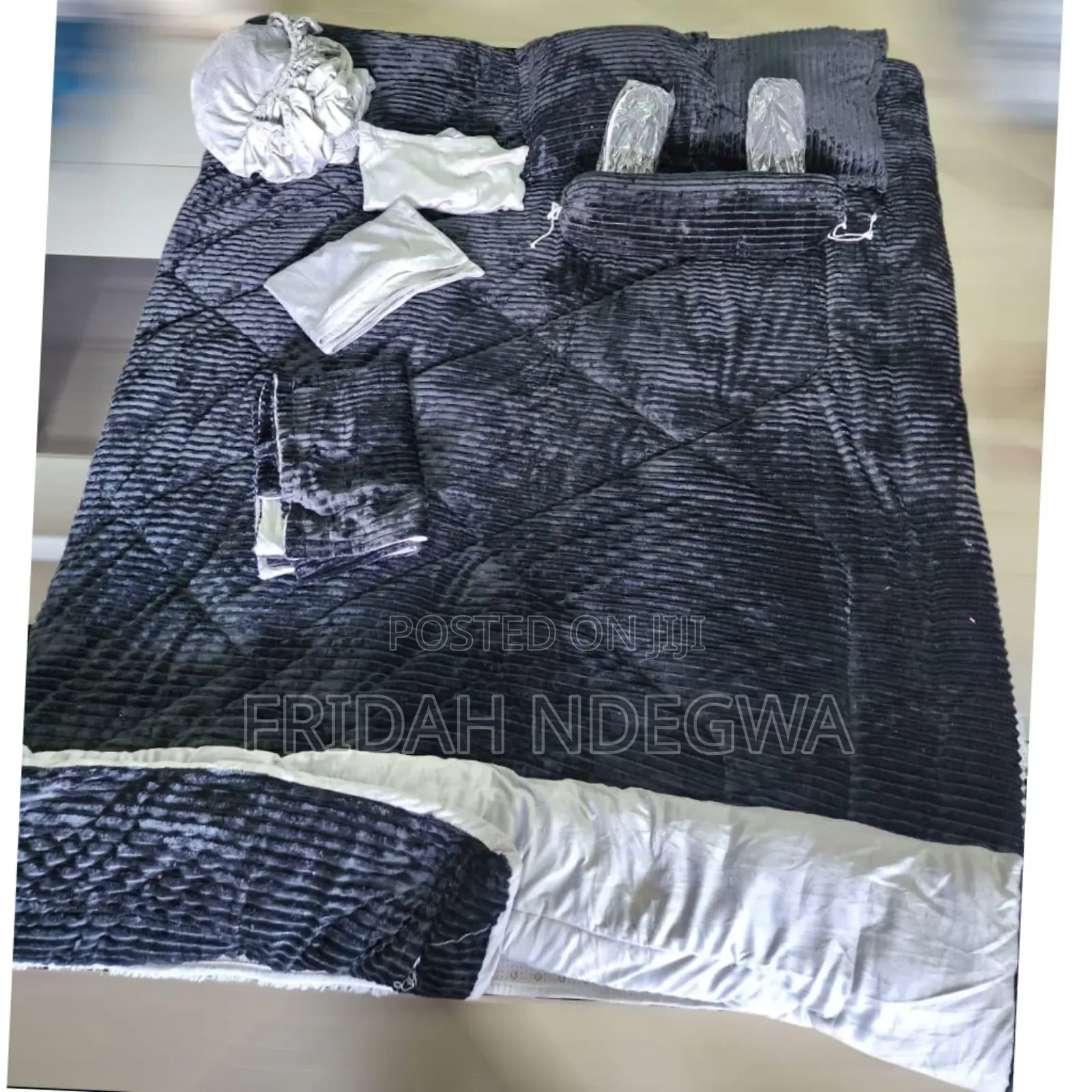 *12pc Velvet Duvet*
