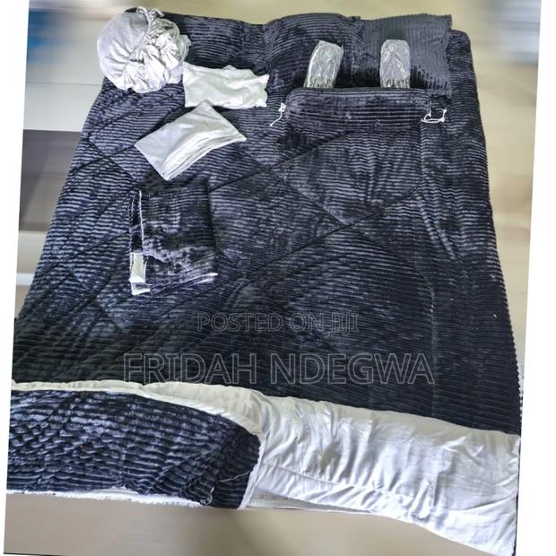 *12pc Velvet Duvet*