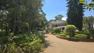 6bdrm Townhouse / Terrace in Karen for rent