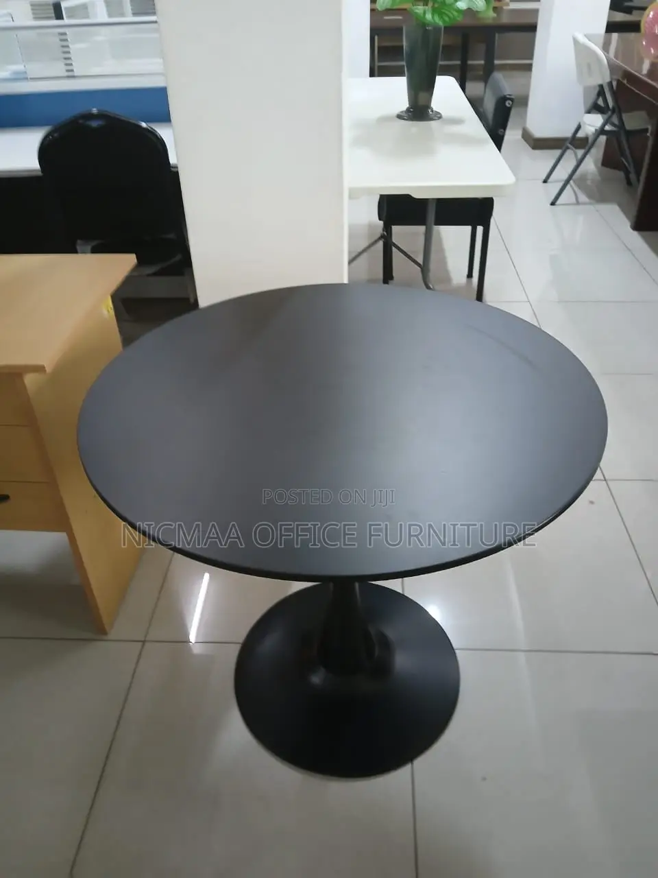 Eames Sleek, Versatile Executive Table