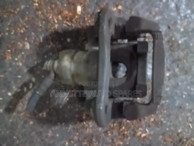 Toyota Harrier Caliper 240 Back - thumbnail 4