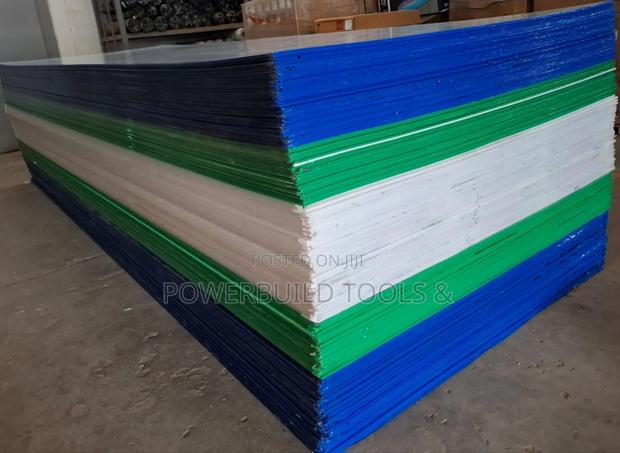 Durable Polycarbonate Sheets/Polyclear Sheets 5.8m By 2.1mtrs