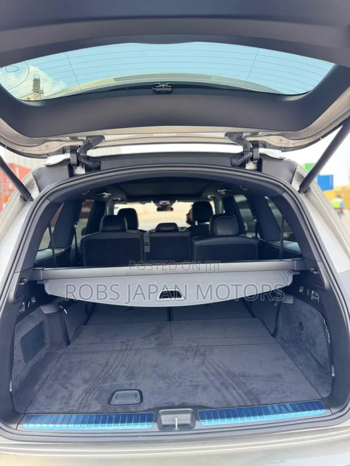 Mercedes-Benz GLS-Class 2021 Gold