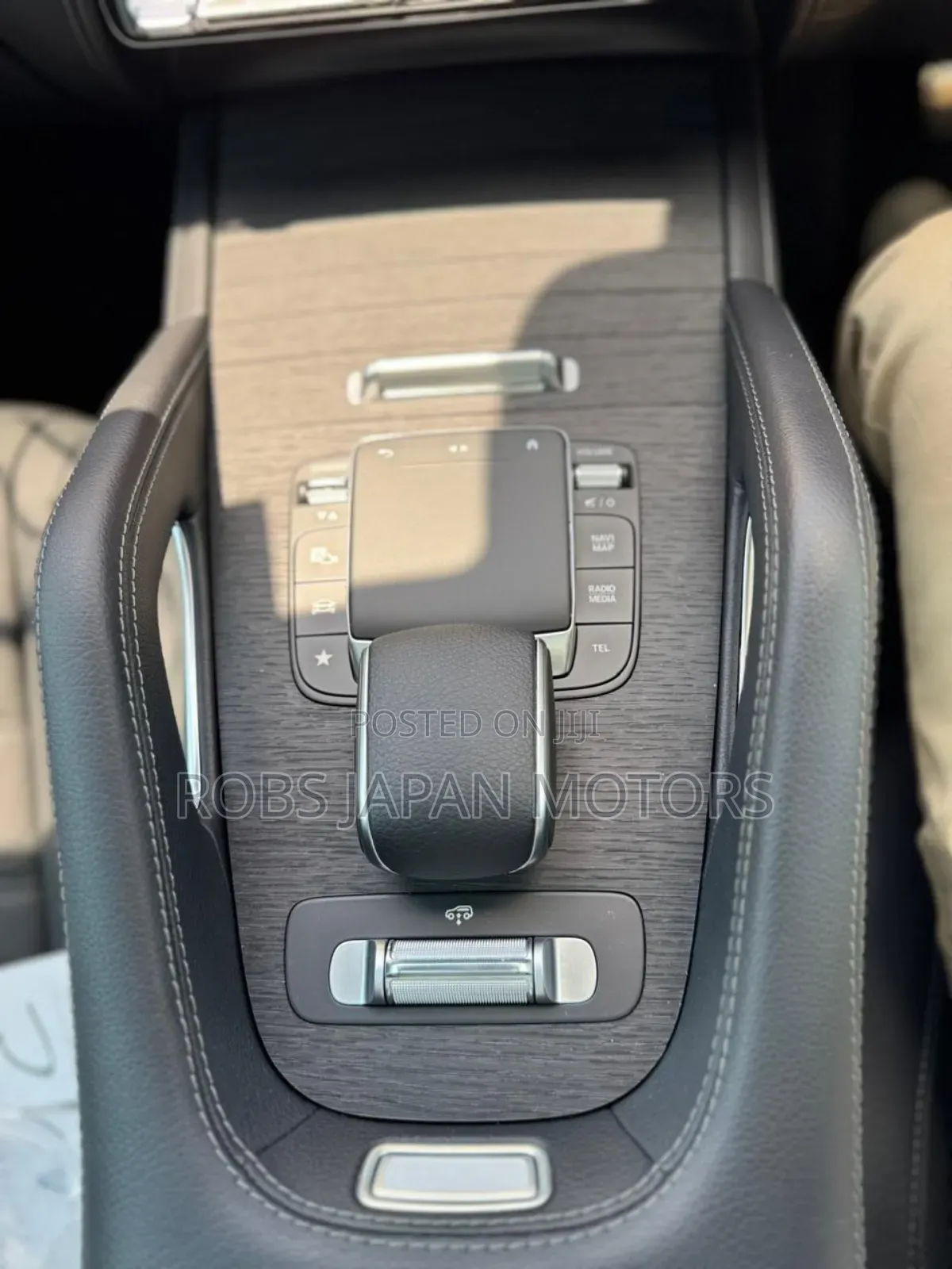 Mercedes-Benz GLS-Class 2021 Gold
