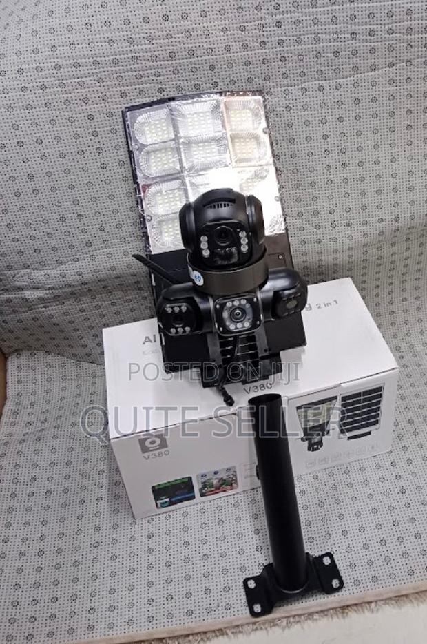 4g Solar Street Light With CCTV Camera Reliable Outdoor Lighting Cam