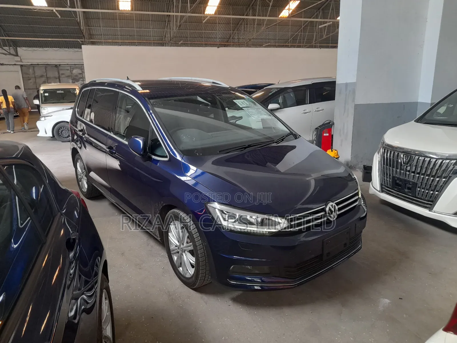 Volkswagen Touran 2018 Blue