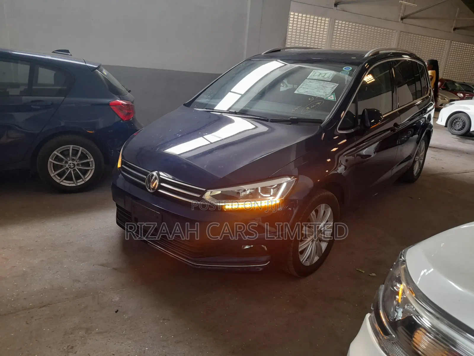 Volkswagen Touran 2018 Blue
